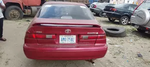 Toyota Camry 2000 Red