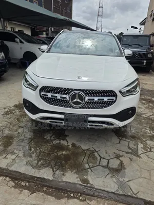 Mercedes-Benz GLA 250 2023 Off white