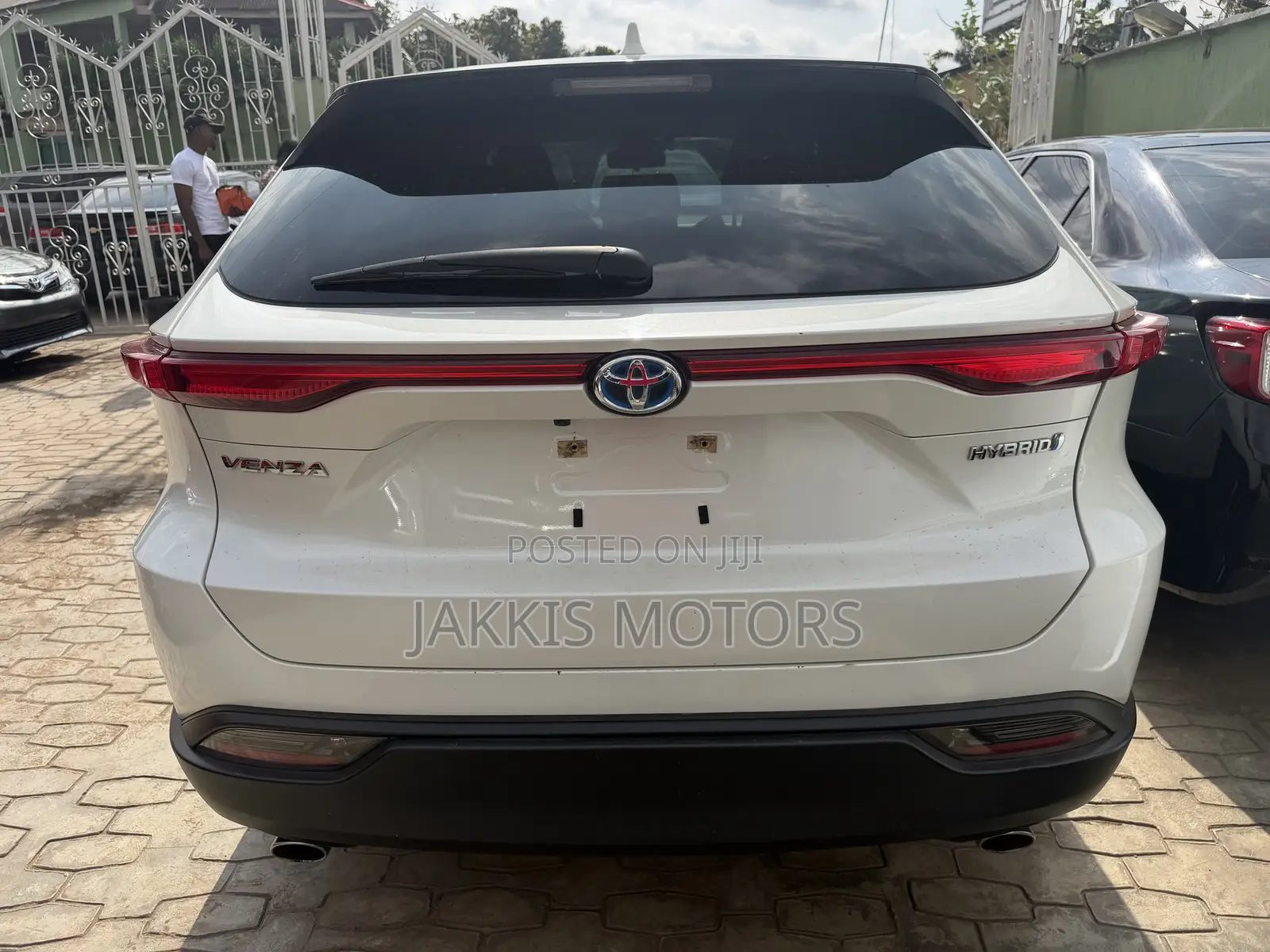 Toyota Venza Limited 2022 White