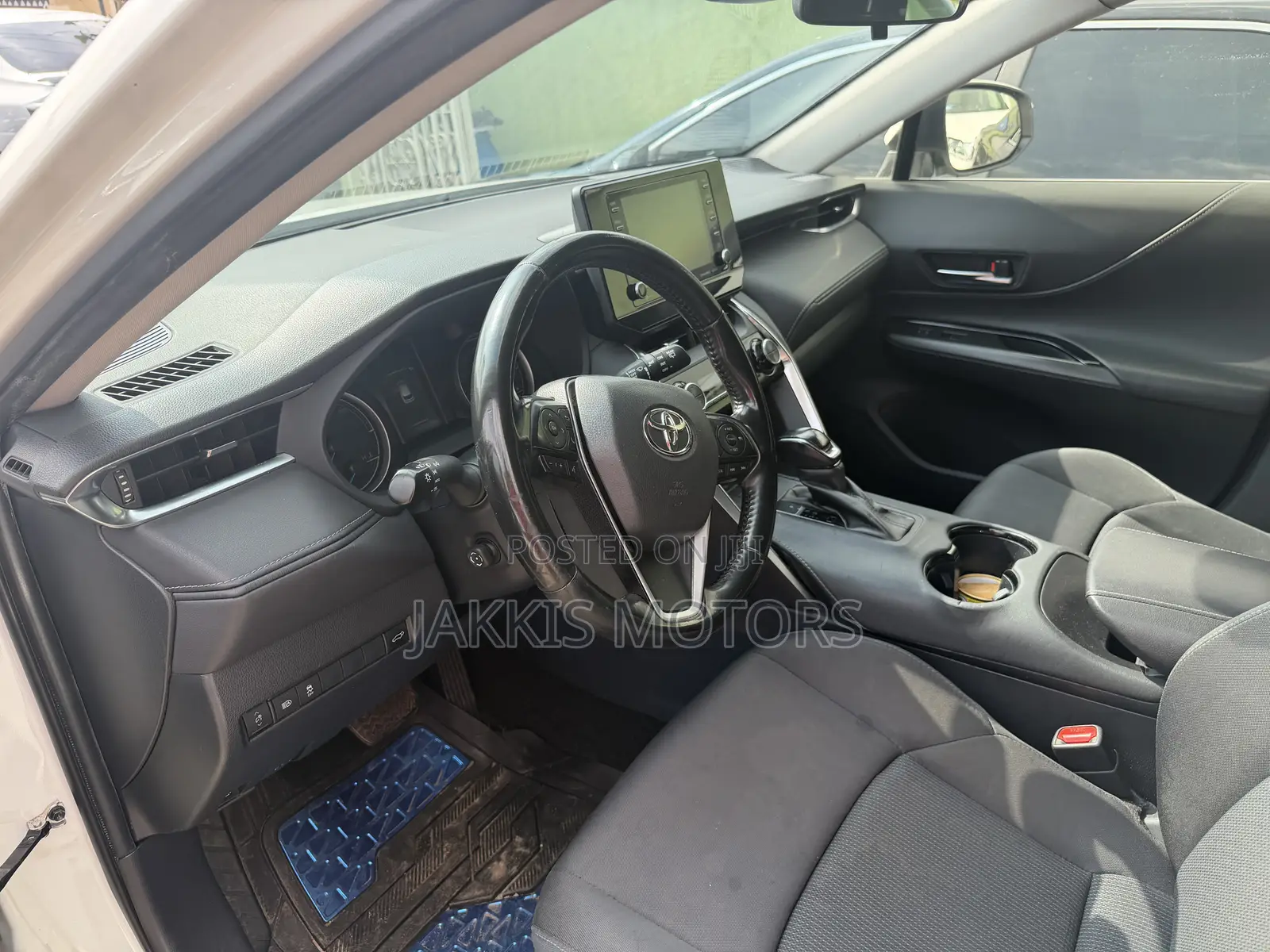 Toyota Venza Limited 2022 White