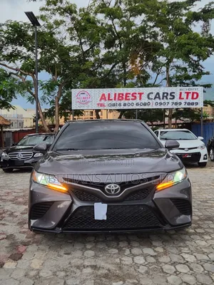 Toyota Camry XSE V6 FWD (3.5L 6cyl 8AM) 2018 Gray
