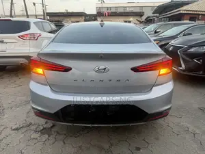 Hyundai Elantra 2020 Gray