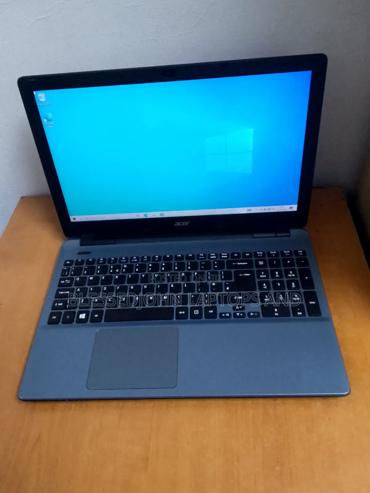 Laptop Acer Aspire E5-571 8GB Intel Core i3 HDD 320GB