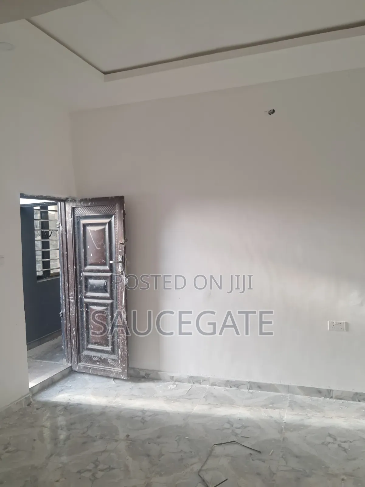 Mini Flat in Abuleado for rent