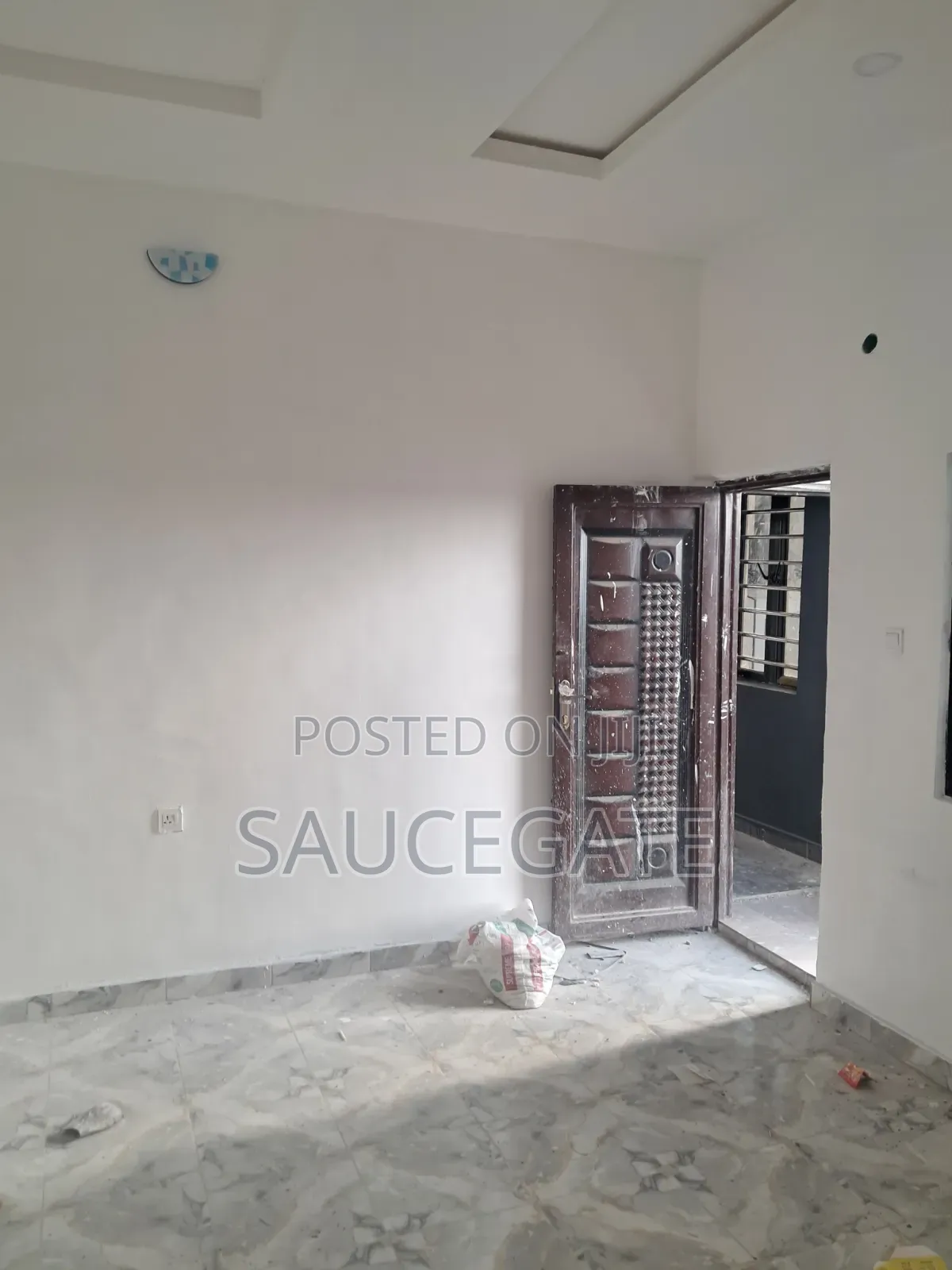 Mini Flat in Abuleado for rent