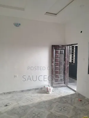 Mini Flat in Abuleado for rent