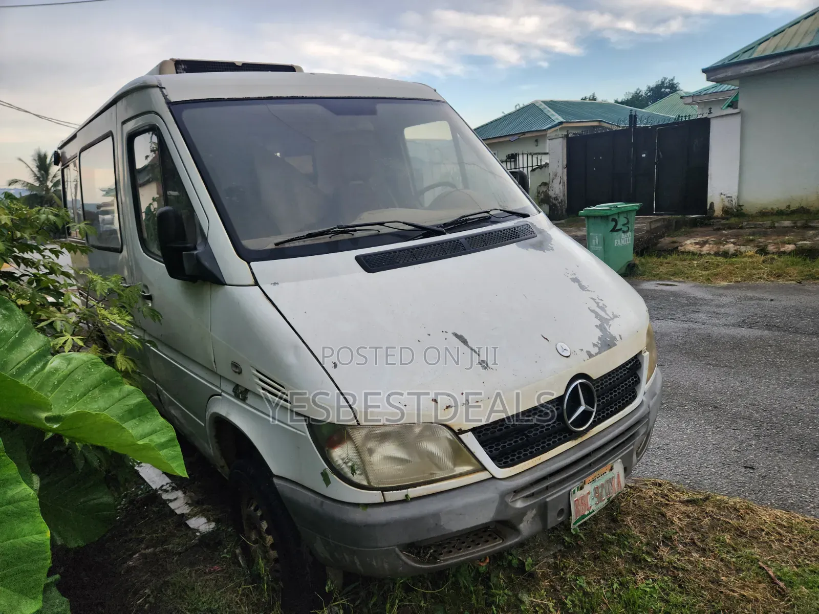 Mercedes-Benz Sprinter 2005 White