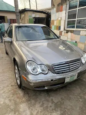 Mercedes-Benz C320 2005 Green