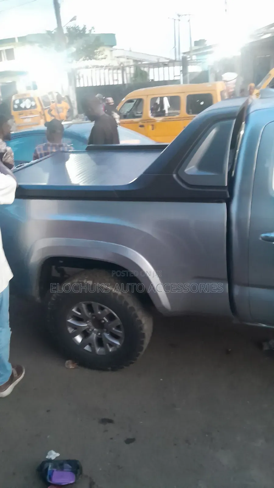 Retractable Rolling Boot Cover With TRD