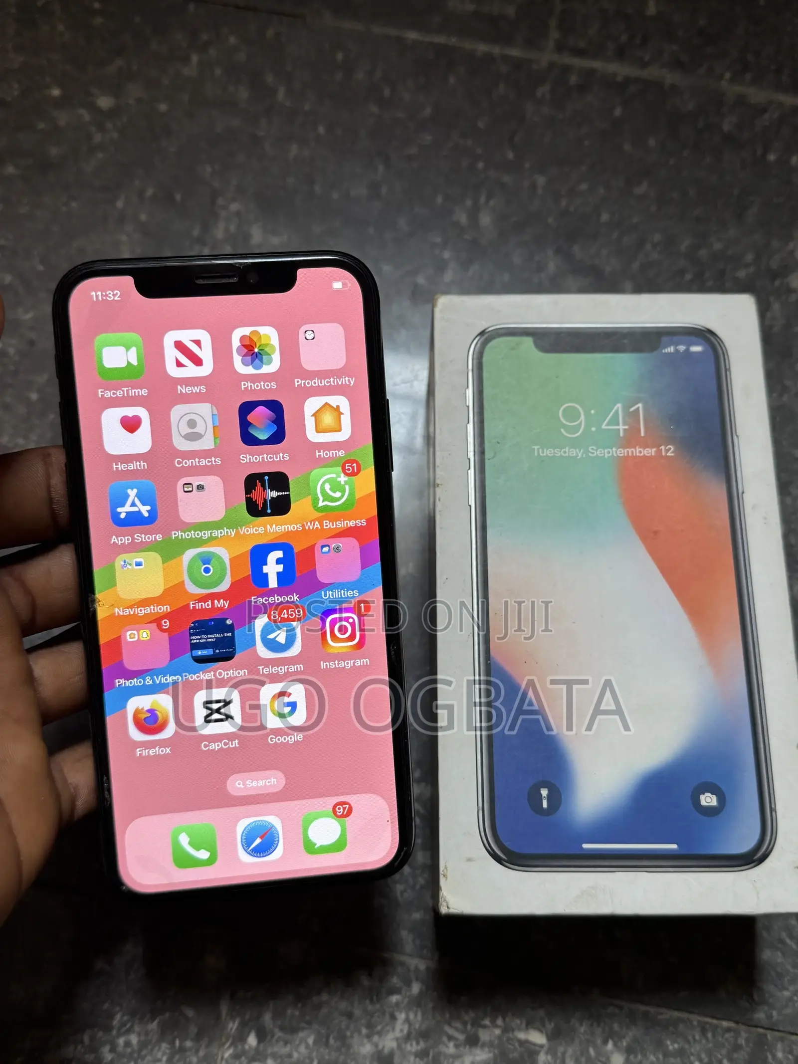 Apple iPhone X 64 GB Black