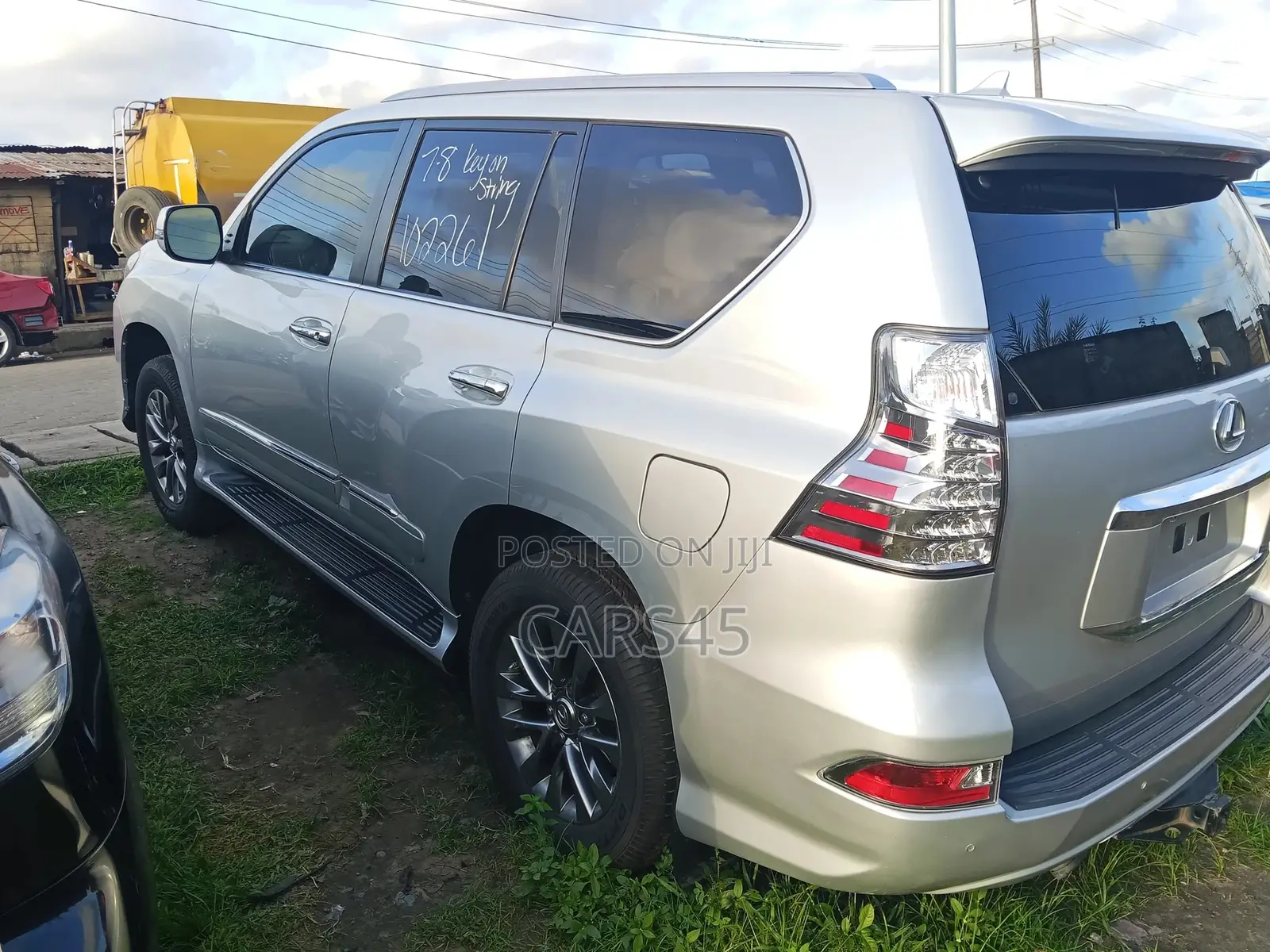 Lexus GX 2015 Silver