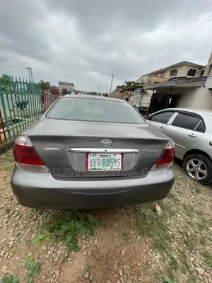 Toyota Camry 2004 Gray