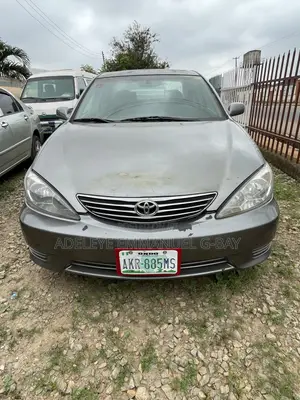 Toyota Camry 2006 Gray