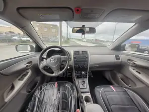 Toyota Corolla 2010 Gray
