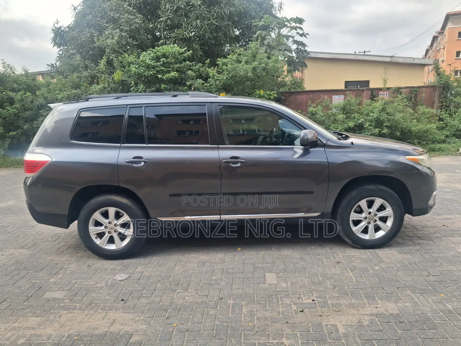 Toyota Highlander 2011 Gray