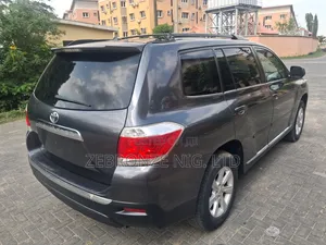 Toyota Highlander 2011 Gray