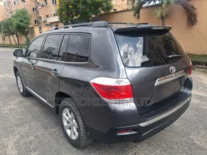 Toyota Highlander 2011 Gray