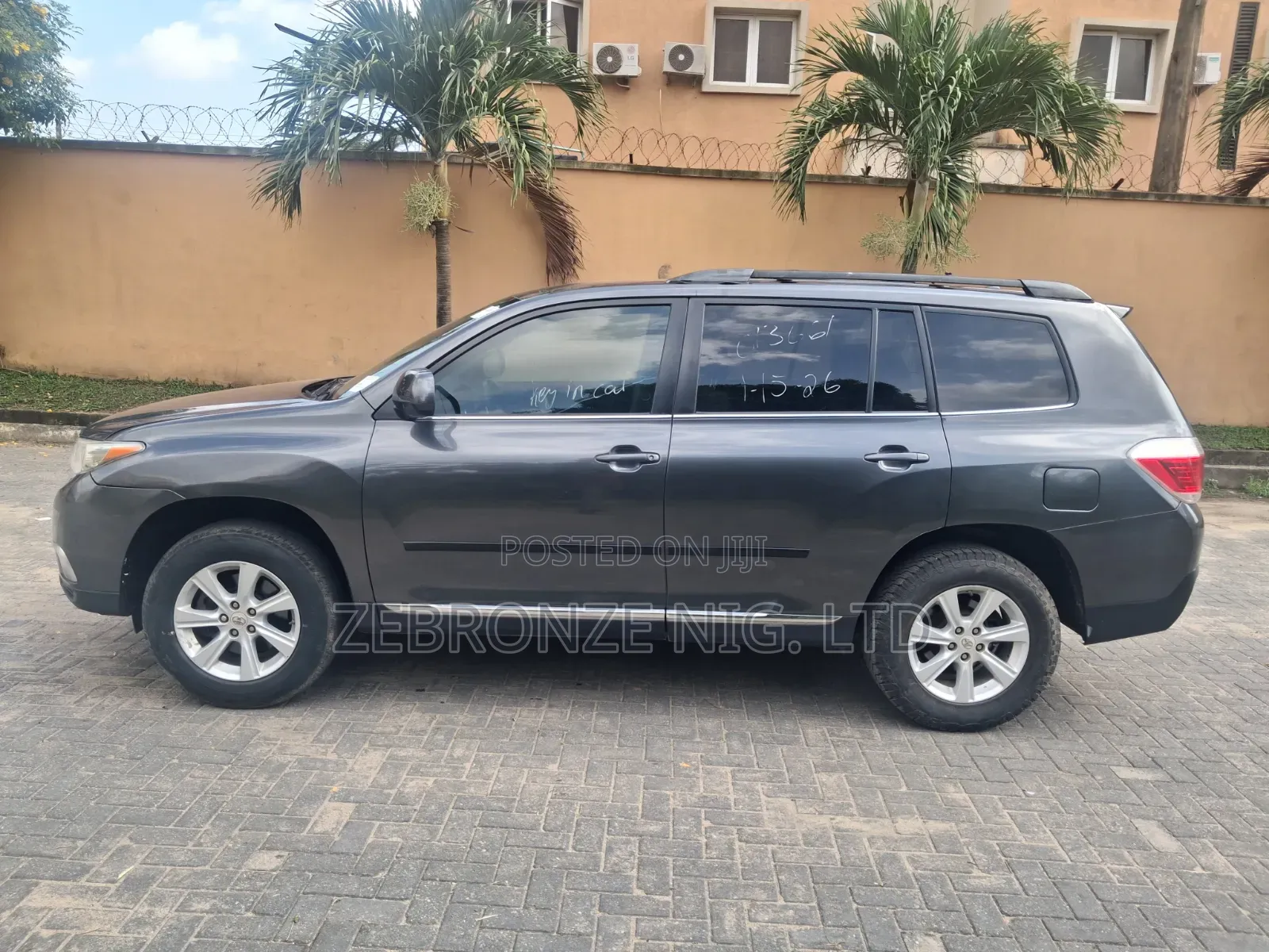 Toyota Highlander 2011 Gray