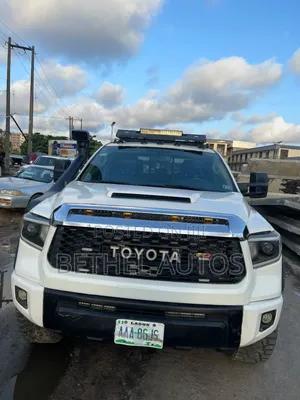 Toyota Tundra 2012 White