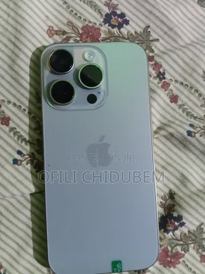 Apple iPhone 15 Pro 128 GB Silver