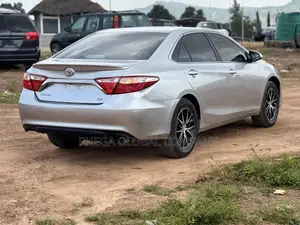 Toyota Camry SE 4dr Sedan (2.5L 4cyl 6A) 2017 Silver