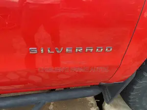 Chevrolet Silverado 2018 Red