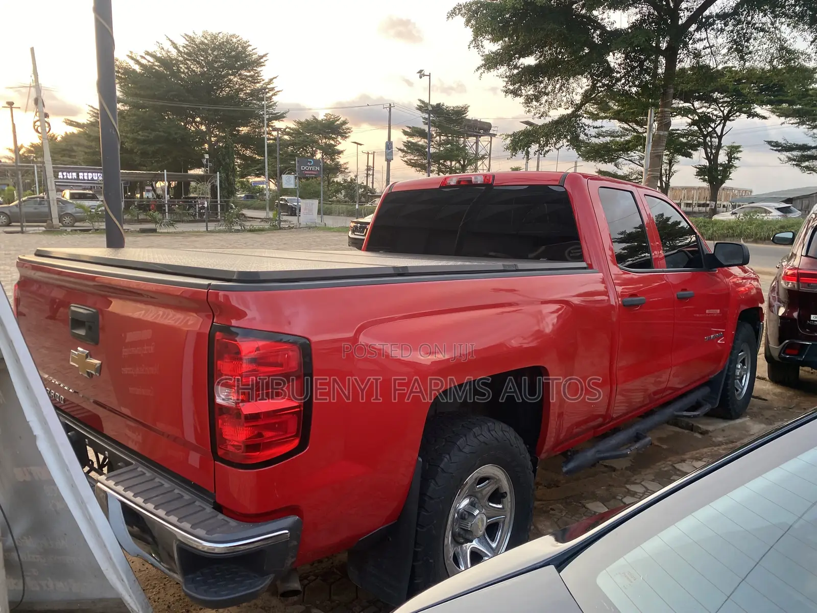 Chevrolet Silverado 2018 Red