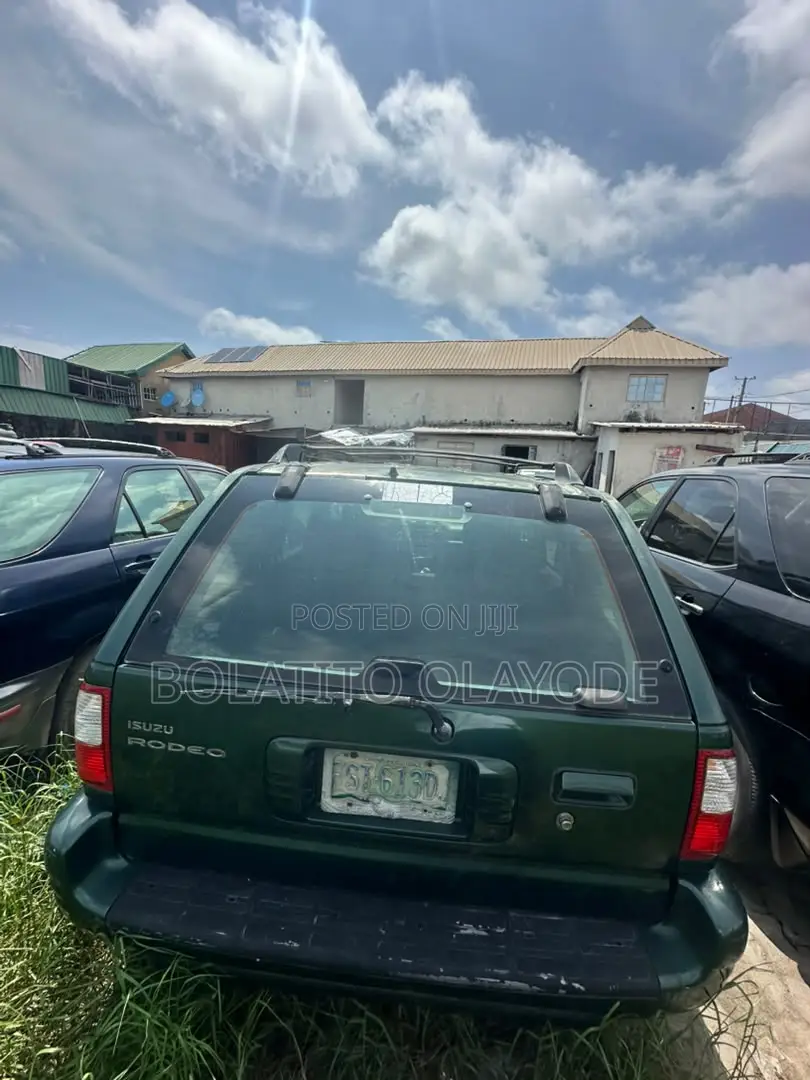 Isuzu Rodeo 2000 Green