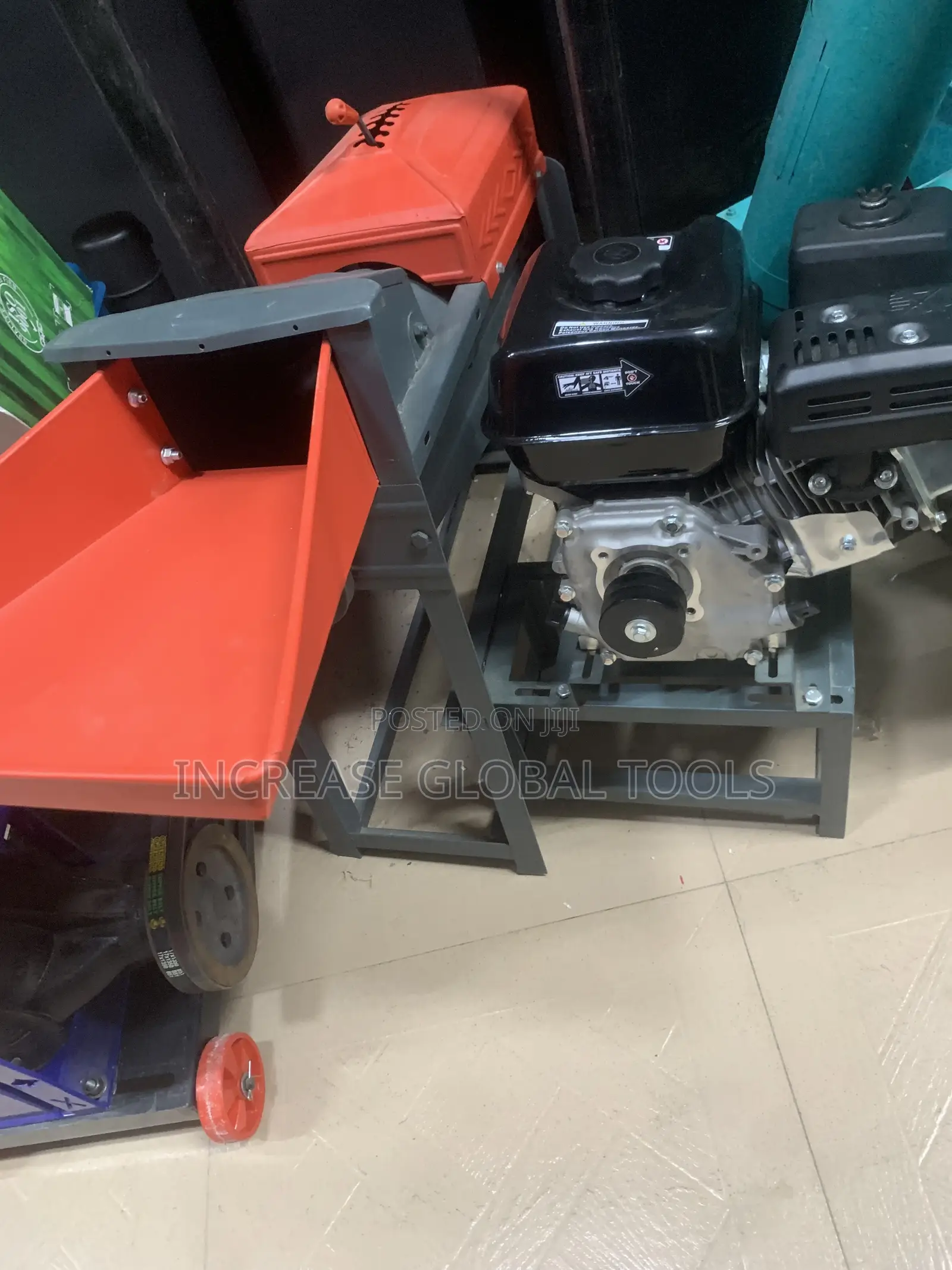 Corn Thresher Machine .