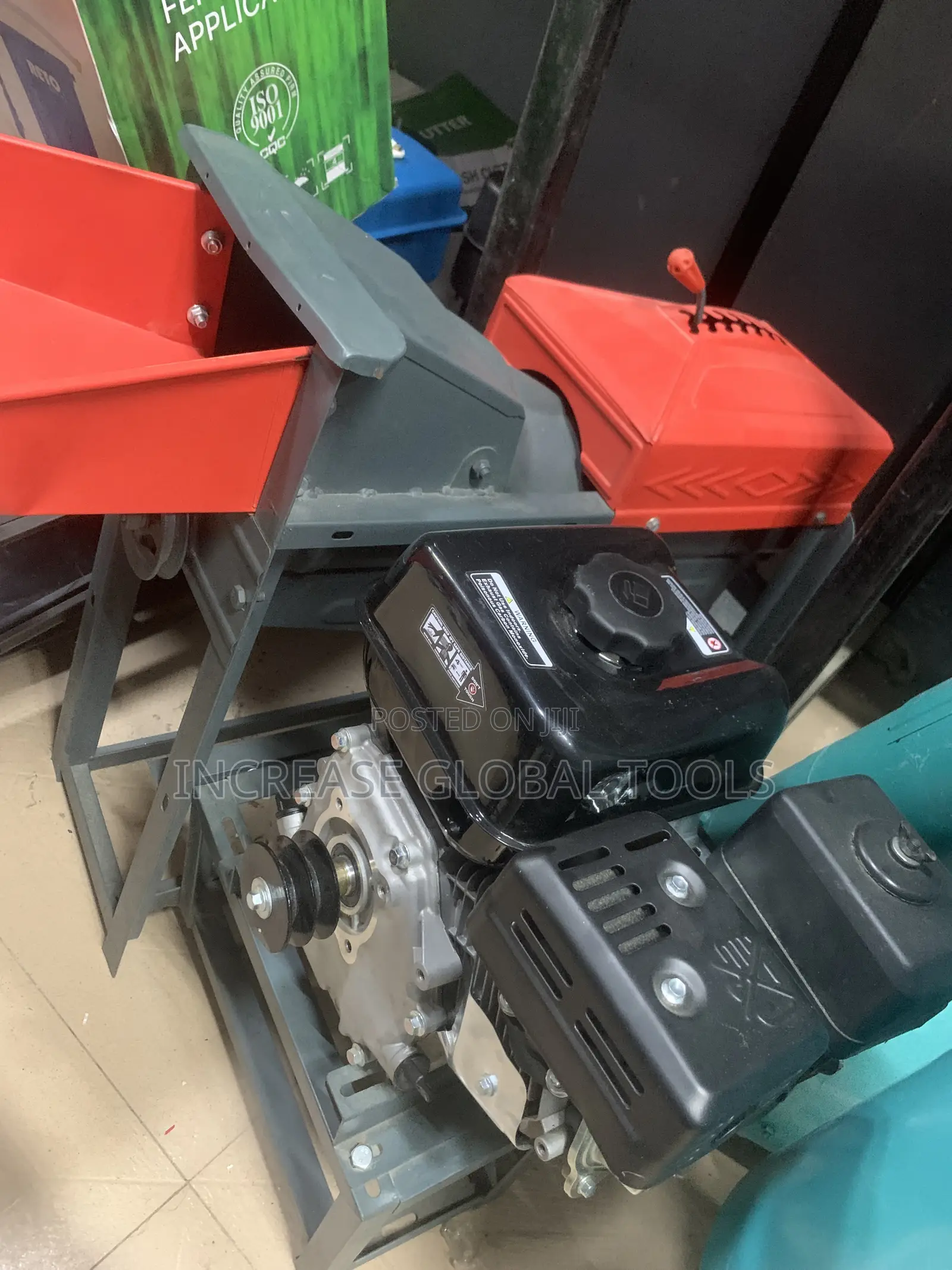Corn Thresher Machine .