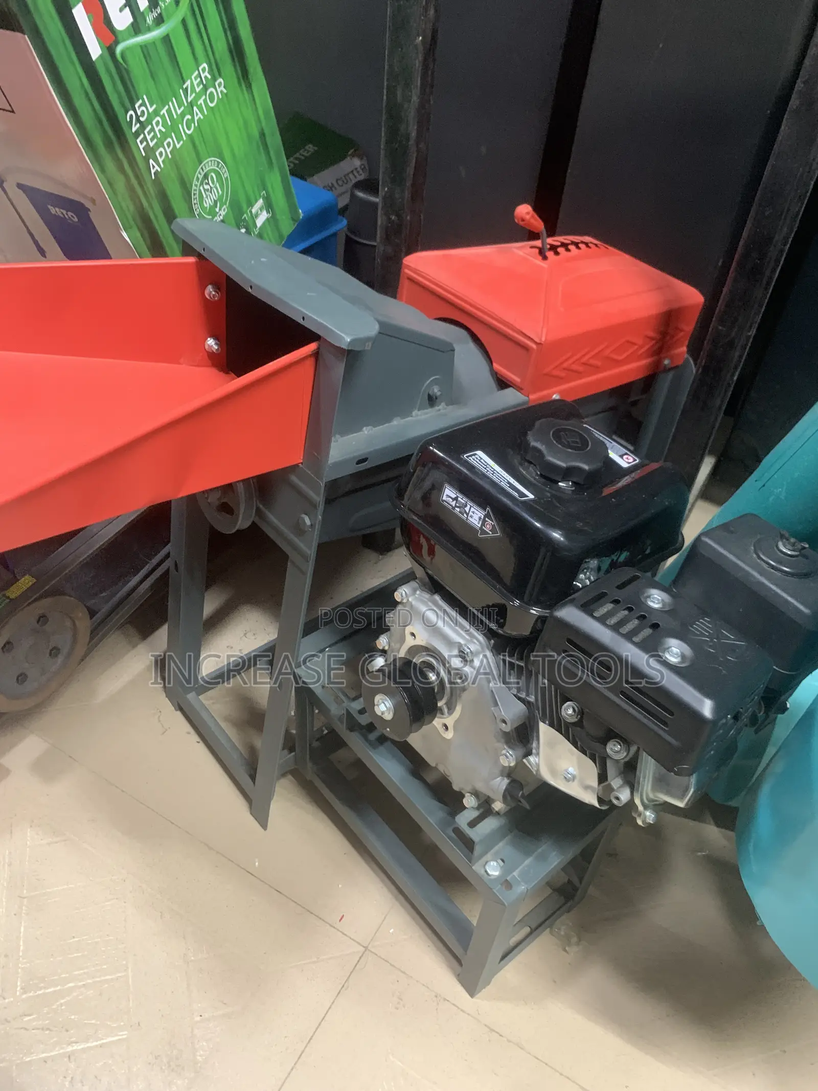 Corn Thresher Machine .