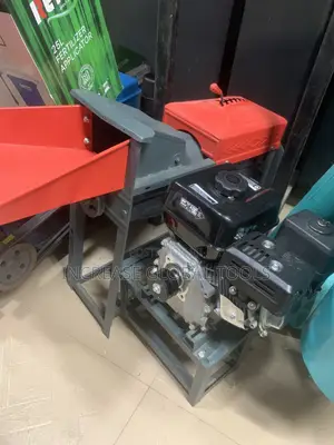 Corn Thresher Machine .