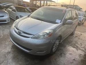 Toyota Sienna XLE Limited 2008 Silver