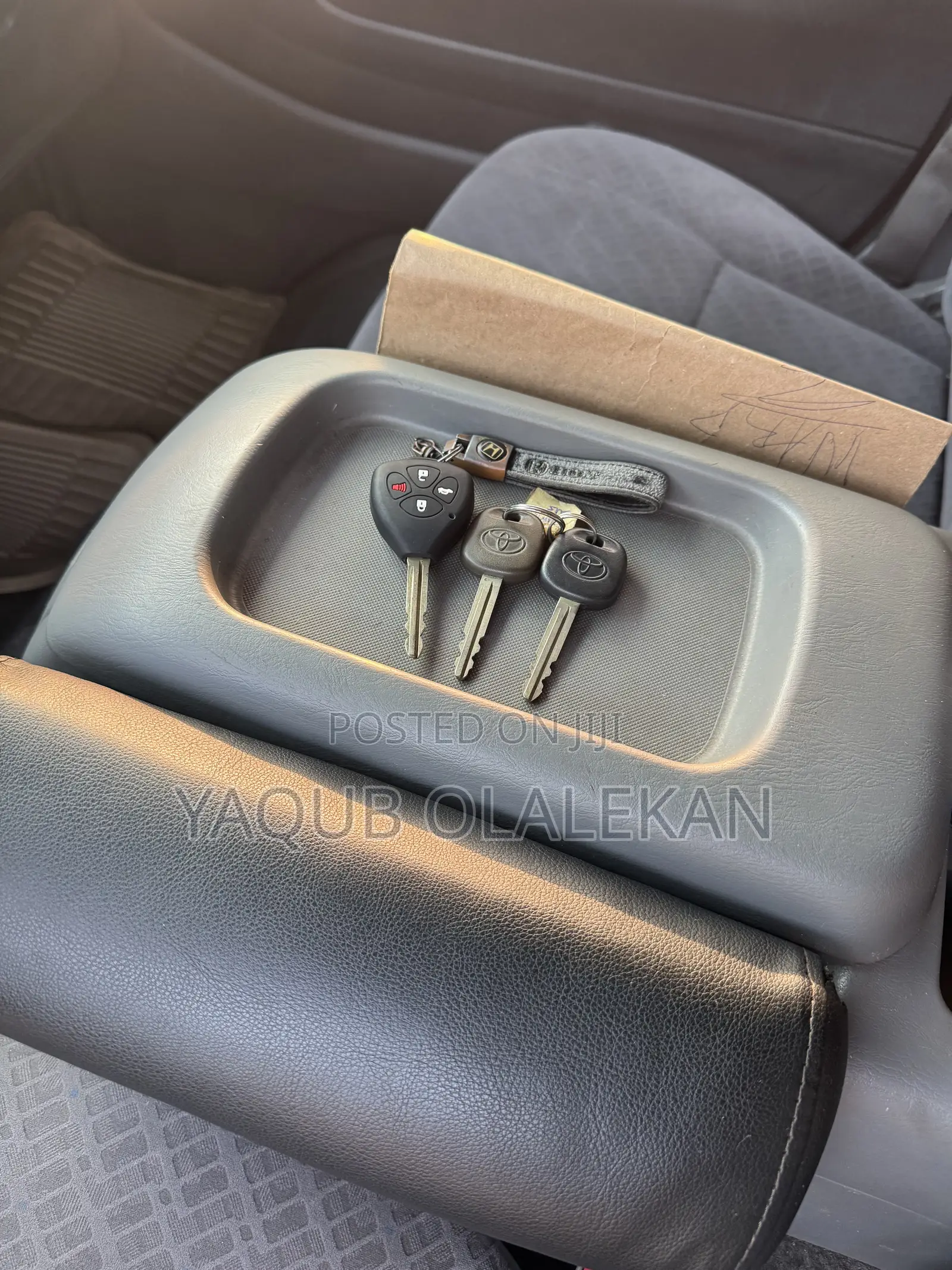 Toyota HiAce 1998 Grey