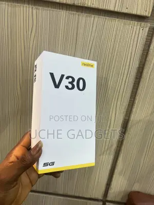 New Realme V30 128 GB Black