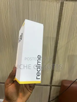 New Realme V30 128 GB Black