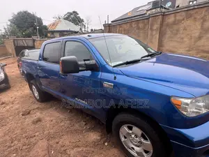 Toyota Tundra CrewMax Limited 5.7L 2010 Blue