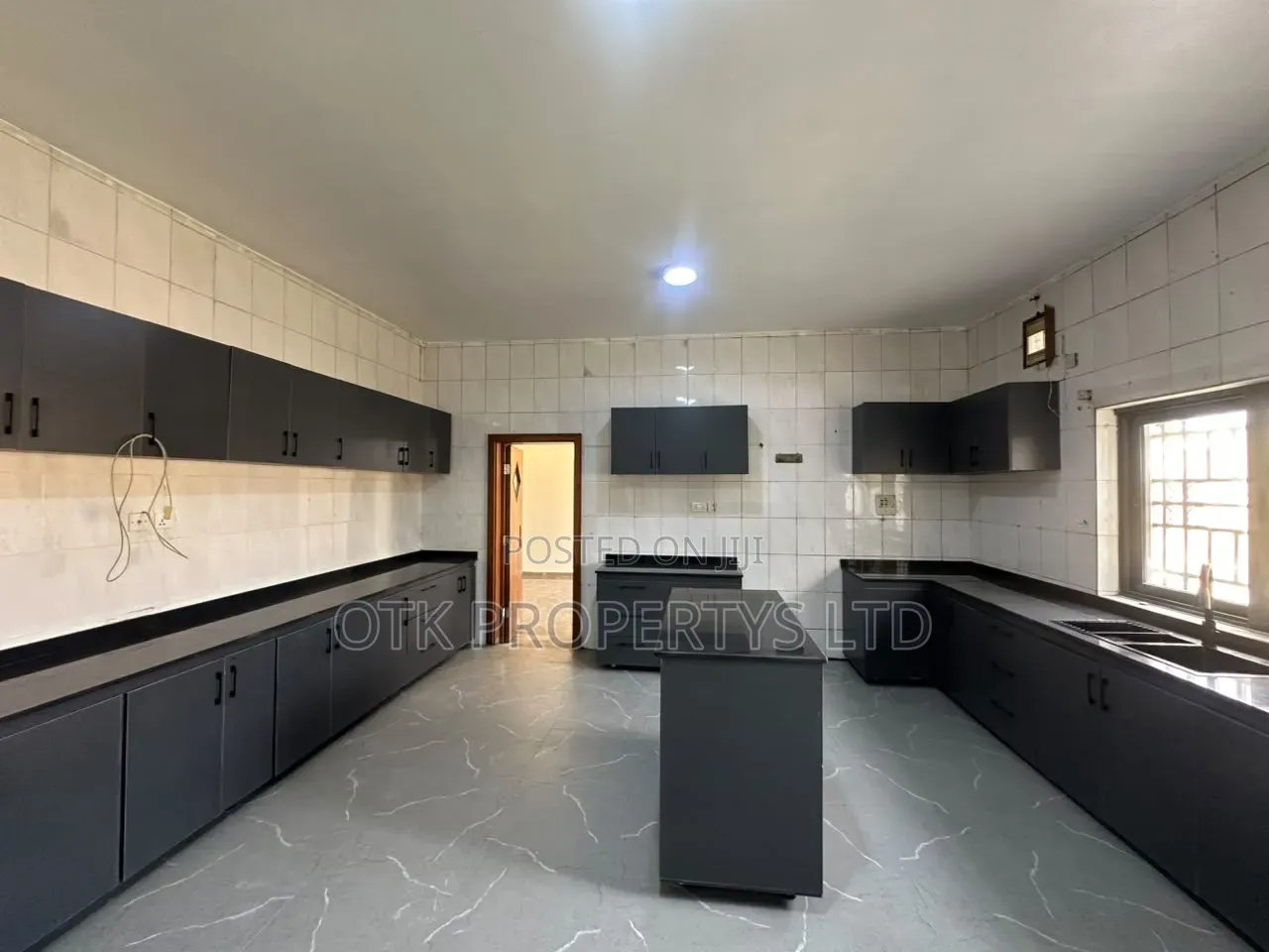 5bdrm Duplex in Maitama for rent