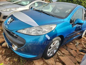 Peugeot 207 1.4 XR 2010 Blue