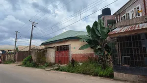 3bdrm Bungalow in Agbama Housing, Umuahia for sale