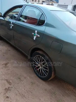Lexus ES 2025 Green