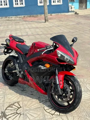Yamaha R1 2008 Red