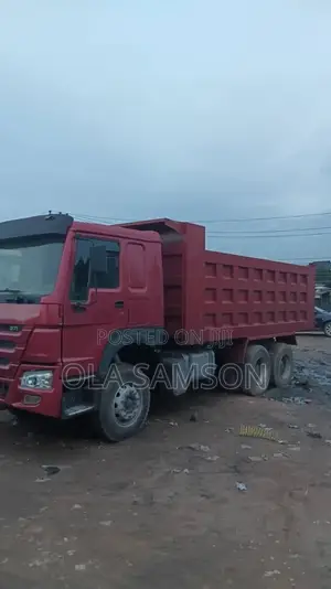 HOWO Truck 371