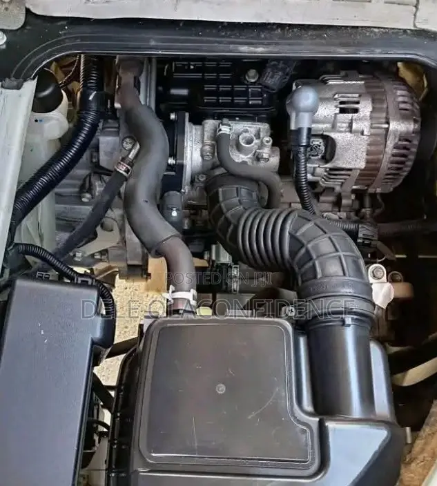 Suzuki Every 2000 Silver