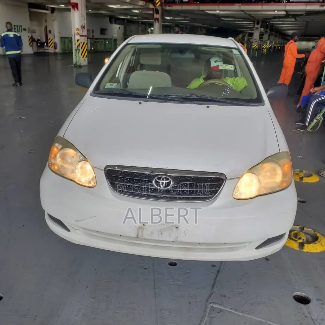 Toyota Corolla 2005 White