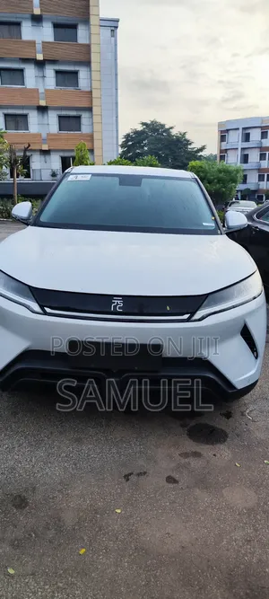 BYD Yuan Up 2025 Silver