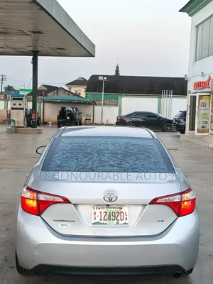 Toyota Corolla LE Plus 4dr Sedan (1.8L 4cyl CVT) 2015 Silver