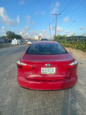 Kia Cerato 2015 Red