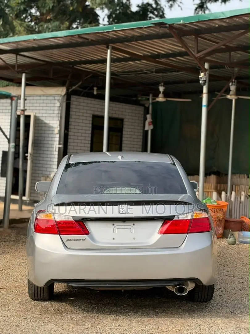 Honda Accord 2013 Silver