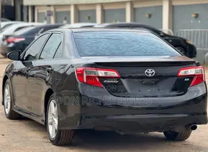 Toyota Camry SE 4dr Sedan (2.5L 4cyl 6A) 2013 Black